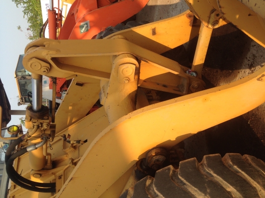 ขาย!! รถตัก KOMATSU 520 ขาย!! รถตัก KOMATSU 520