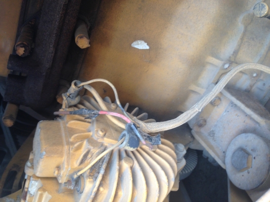 ขาย!! รถตัก KOMATSU 520 ขาย!! รถตัก KOMATSU 520