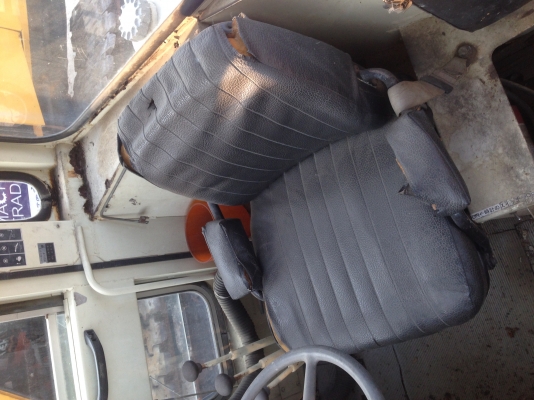 ขาย!! รถตัก KOMATSU 520 ขาย!! รถตัก KOMATSU 520