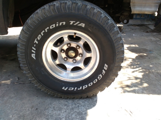 ขายแม็กพร้อมยาง BF.31-10.5-15 ครบชุด 4 วง ไม่รั่ว ไม่ปะ ไม่บวม ขายแม็กพร้อมยาง BF.31-10.5-15 ครบชุด 4 วง ไม่รั่ว ไม่ปะ ไม่บวม