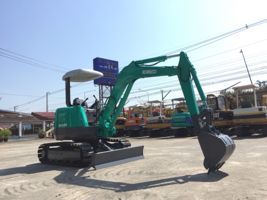 รถขุด Kobelco SK30 SR มือสอง นำเข้าจากญี่ปุ่น พร้อมใช้งาน