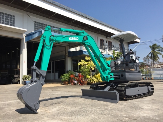 รถขุด Kobelco SK30 SR มือสอง นำเข้าจากญี่ปุ่น พร้อมใช้งาน