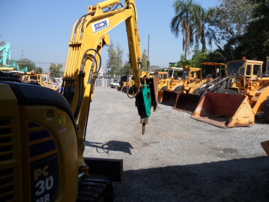 PC30MR มีหัวเจาะพร้อมบุ้งกี๋ ราคา695,000฿ ครับดูแล้วสนใจ ☎ 081-989-1989 + ID LINE : rangrayong หรั่งครับ