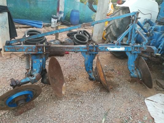 ขายผานสามโครงสี่พีที ขายผานสามโครงสี่พีที