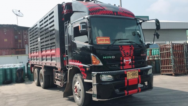 Hino FM1A 344 ปี 58 #ใส่ของได้30.5ตัน วิ่งน้อย 170,000 โล ยางดีทุกเส้น เดิมๆบางๆทุกจุด จัดได้  ทะเบียนพร้อม Hino FM1A 344 ปี 58 #ใส่ของได้30.5ตัน วิ่งน้อย 170,000 โล ยางดีทุกเส้น เดิมๆบางๆทุกจุด จัดได้  ทะเบียนพร้อม