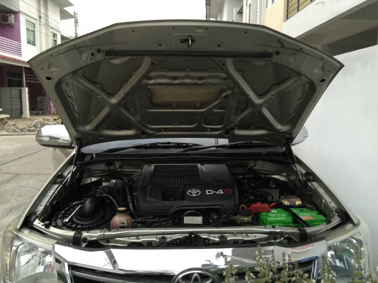 ขายโช๊คฝากระโปรงรถ TOYOTA รุ่น VIGO &amp; FORTUNER ปี14