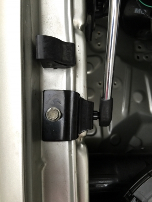 ขายโช๊คฝากระโปรงรถ TOYOTA รุ่น VIGO &amp; FORTUNER ปี14