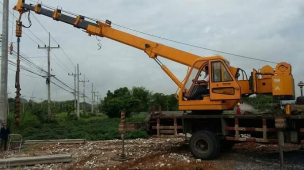 ขายรถเครนพร้อมหัวเจาะ T-KING