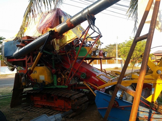 ขายรถเกี่ยวข้าวช้างน้อยเครื่อง165ช่วงล่าง8พร้อมสาลี่ลาก พร้อมใช้งาน ขายรถเกี่ยวข้าวช้างน้อยเครื่อง165ช่วงล่าง8พร้อมสาลี่ลาก พร้อมใช้งาน