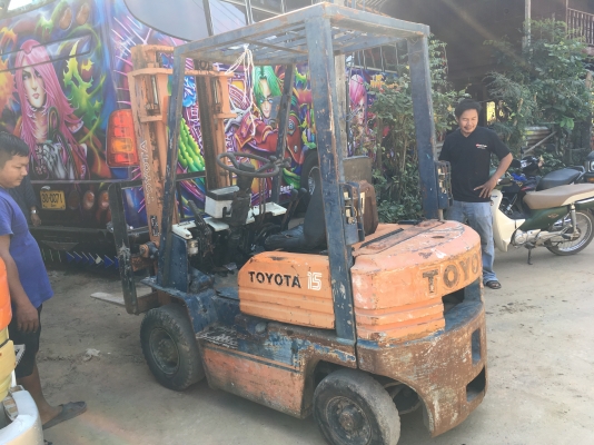 ขายรถฟอร์คลิฟโตโยต้าใช้งานปกติ 1.5ตันสูง3เมตร 0854997911