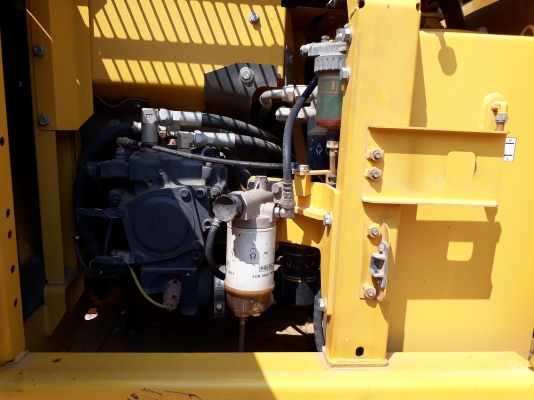 ขาย130-8รถสวยมือเดียวป้ายแดงพร้อมทำงาน ขาย130-8รถสวยมือเดียวป้ายแดงพร้อมทำงาน