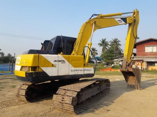 ขายจ้า...รถบ้าน.. KOBELCO SK120  มาร์คทรี  เดิมๆๆ  เครื่องปั๊มดี  ไฟฟ้าครบ..แอร์เย็น  แทรคใหญ่...สภาพสวย  เอกสารอินวอยครบ...โทร 089-3818694  ดวงนภา