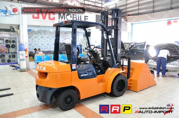 ขายรถโฟล์คลิฟท์มือสอง TOYOTA รุ่น 7FD25-29059 นำเข้าจากประเทศญี่ปุ่น 100\% ไม่เคยใช้งานในไทย