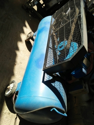 ขายเครื่องปั้มลม LUMAN ขนาด300ลิตร /7.5 HPแรง / 3สูบ/380 v/ไฟโรงงาน ของใหม่ขายราคาถูก35,000 บาท ขายเครื่องปั้มลม LUMAN ขนาด300ลิตร /7.5 HPแรง / 3สูบ/380 v/ไฟโรงงาน ของใหม่ขายราคาถูก35,000 บาท