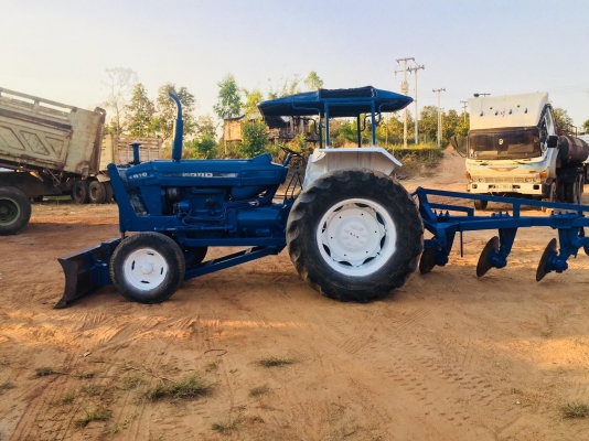 รถไถฟอร์ด 6610