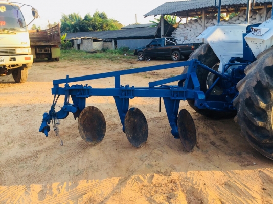 รถไถฟอร์ด 6610