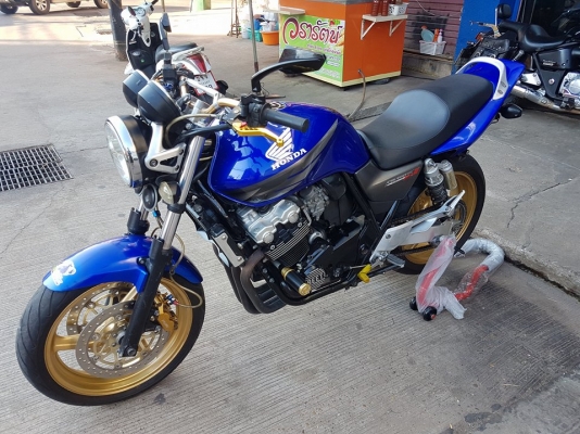 ขายแลกเทิร์น HONDA CB400 TECH3 ปี2005 แฮนด์แต่ง ท่อแต่งSC กันล้ม ฝาข้างแต่งBEET ยางเต็ม อินวอยส์ สรรพสามิตร ราคา 89500 บาท ส่งได้ทั่วไทยคับ สนใจติดต่อ 081-0578282 FACEBOOK ชาญณรงค์ ป๊อป ชัยอมฤต ไอดีไลน์ POPBIGBIKESAKON คับ สนใจรถสวย ถูก ดี ต้อง POP BIGBIK