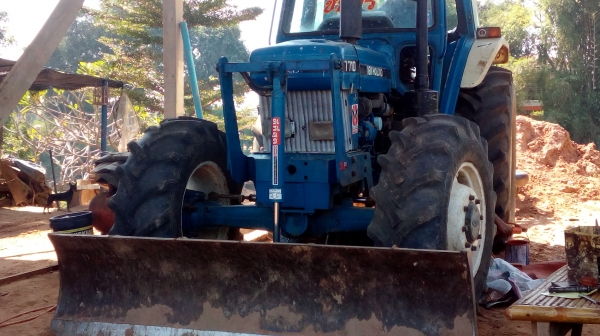 ขายรถไถฟอร์ด7710สองเพลาเทอโบ