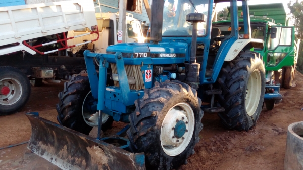 ขายรถไถฟอร์ด7710สองเพลาเทอโบ