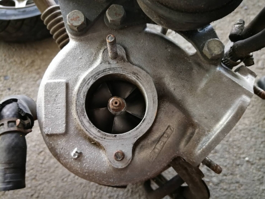 ขายขายเทอร์โบคู่ RX7 fc ขายขายเทอร์โบคู่ RX7 fc