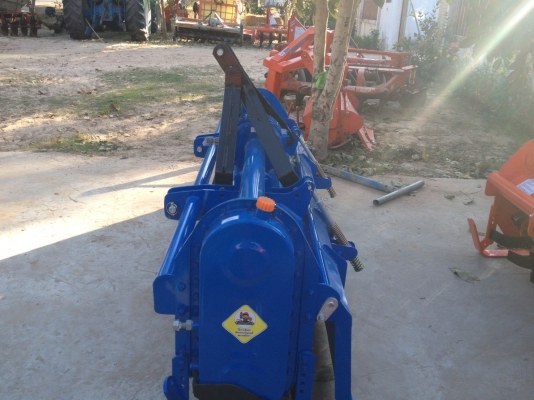 ขายจอบหมุนสำหรับรถไถใหญ่ ทนๆ ถูก ขายจอบหมุนสำหรับรถไถใหญ่ ทนๆ ถูก