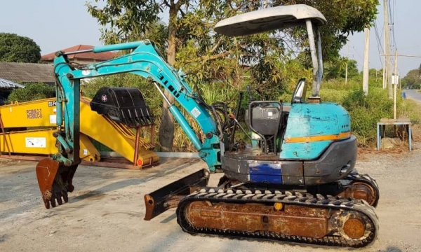 ขายด่วนรถแบคโฮคูโบต้าK30คอลโทลสั้นน้ำมันปั้มนี้วติดลายหัวกะแทกดีดีเทียบเท่าPC30รถนอกสถาพดีพร้อมใช้เพิ่งนำเข้ามายังไม่เคยใช้งานในไทยเลย