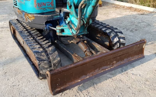 ขายด่วนรถแบคโฮคูโบต้าK30คอลโทลสั้นน้ำมันปั้มนี้วติดลายหัวกะแทกดีดีเทียบเท่าPC30รถนอกสถาพดีพร้อมใช้เพิ่งนำเข้ามายังไม่เคยใช้งานในไทยเลย