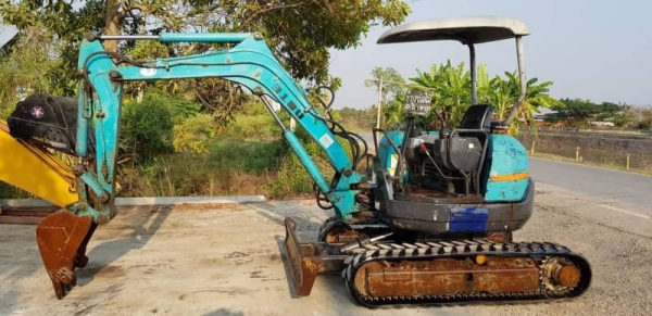 ขายด่วนรถแบคโฮคูโบต้าK30คอลโทลสั้นน้ำมันปั้มนี้วติดลายหัวกะแทกดีดีเทียบเท่าPC30รถนอกสถาพดีพร้อมใช้เพิ่งนำเข้ามายังไม่เคยใช้งานในไทยเลย