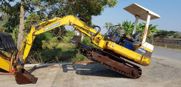ขายด่วนรถแบคโฮKOMATSUโคมัสซูรุ่นยอดนิยมสวยๆPC20-6เครื่องโคมัสซู3D84เครื่องดีปั่มแรงรถนอกเพิ่งนำเข้ามาใหม่ยังไม่เคยใช้งานในเมืองไทยเลย