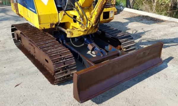 ขายด่วนรถแบคโฮKOMATSUโคมัสซูรุ่นยอดนิยมสวยๆPC20-6เครื่องโคมัสซู3D84เครื่องดีปั่มแรงรถนอกเพิ่งนำเข้ามาใหม่ยังไม่เคยใช้งานในเมืองไทยเลย