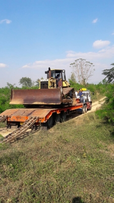 ขายแทรกเตอร์D5H    caterpillar  ใช้งานได้ปกติ  ตีนเป็ด สภาพดี มีทะเบียน ขาย730000 บ.