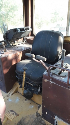 ขายแทรกเตอร์D5H    caterpillar  ใช้งานได้ปกติ  ตีนเป็ด สภาพดี มีทะเบียน ขาย730000 บ.