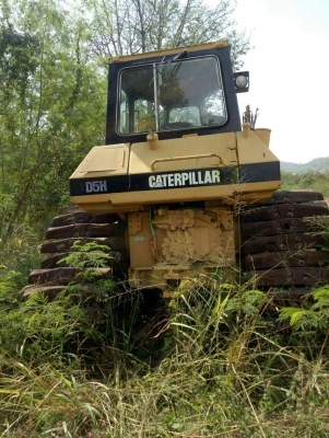 ขายแทรกเตอร์D5H    caterpillar  ใช้งานได้ปกติ  ตีนเป็ด สภาพดี มีทะเบียน ขาย730000 บ.