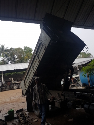 ขายรถบรรทุก 6 ล้อดัมพ์ HINO FC120 แรงม้า ราคา 350000 ขายรถบรรทุก 6 ล้อดัมพ์ HINO FC120 แรงม้า ราคา 350000