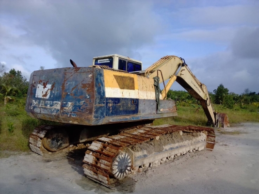 ขายรถแบคโฮ KOMATSU PC200-5 ไม่มีเอกสาร ไม่มีระบบไฟ ราคา 380000 ขายรถแบคโฮ KOMATSU PC200-5 ไม่มีเอกสาร ไม่มีระบบไฟ ราคา 380000