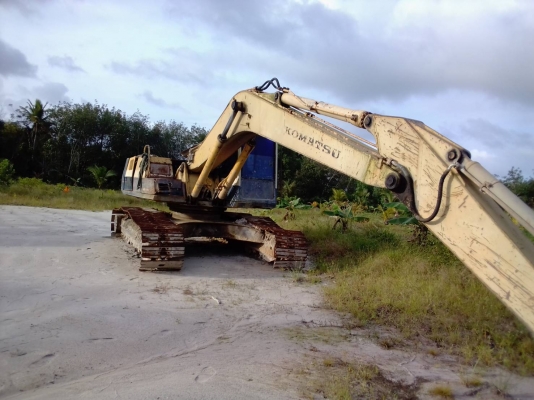 ขายรถแบคโฮ KOMATSU PC200-5 ไม่มีเอกสาร ไม่มีระบบไฟ ราคา 380000 ขายรถแบคโฮ KOMATSU PC200-5 ไม่มีเอกสาร ไม่มีระบบไฟ ราคา 380000