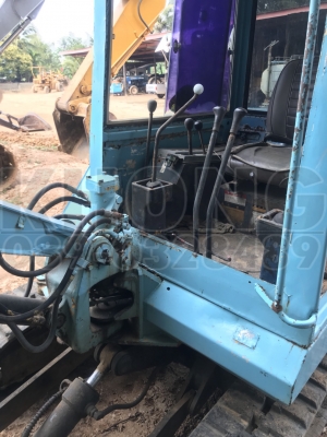 ขายด่วน รถแบคโฮ komatsu pc 20/5 แท็ค ยาง รถดี ช่วงล่าง พร้อมใช้งาน ขาย 160000 เท่านั้น