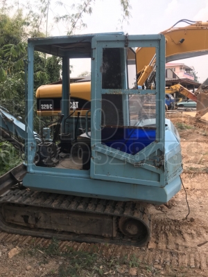 ขายด่วน รถแบคโฮ komatsu pc 20/5 แท็ค ยาง รถดี ช่วงล่าง พร้อมใช้งาน ขาย 160000 เท่านั้น