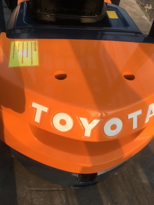 ขายรถตักยางพาราตักยางก้อนยางถ้วยและตักเศษยาง