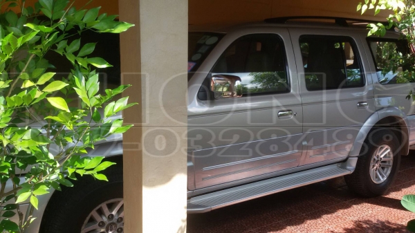 ขายด่วน รถครอบครัว ford everest 2.5 auto รถสวยใช้น้อย น่าเอาไว้ขับพาครอบครัวเที่ยว สภาพเหมือนใหม่ ขาย 290000 เท่านั้น