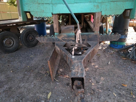 เทนเลอร์ดั้มต่อพวงรถไถ