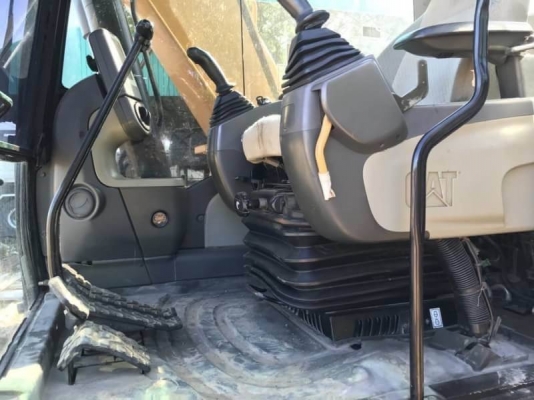 ขาย 1,695,000  KOBELCO sk 200 MAKK 8 YN12 SUPER ทำงาน 13,xxx ชม เครื่องดี ปั้มแรง โซ่หนา เอวแน่น ไฟฟ้าครบ เอกสารเล่มทะเบียน รถพร้อมใช้เอกสารพร้อมโอน รถอยู่  นครปฐม  090-772-3710 090-772-3708