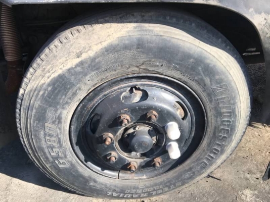 ขาย 635,000 หัวลาก HINO PRAFAI เครื่อง P11C 320 หัวบาง ยางดี คัชซีสวย รถสวยพร้อมใช้ รถอยู่ สระบุรี  090-772-3710 090-772-3708