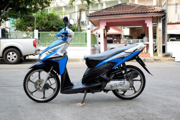 click i 2011 ล้อแมค สภาพพร้อมใช้งาน click i 2011 ล้อแมค สภาพพร้อมใช้งาน