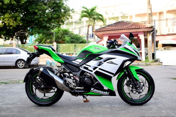 Ninja 300 2014 abs รถบ้านมือเดียว รุ่นครบรอบ30ปี Ninja 300 2014 abs รถบ้านมือเดียว รุ่นครบรอบ30ปี
