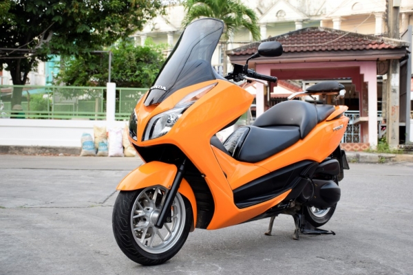 Forza 300 2014 มือเดียว สีสวยมาก