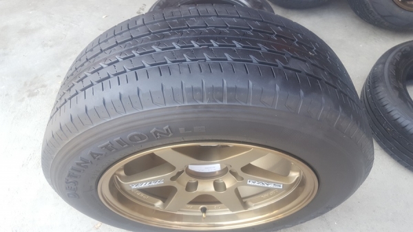 ล้อใหม่ TE37 ขอบ17 กว้าง8.5 พร้อมยาง235/60/17  4 ล้อ