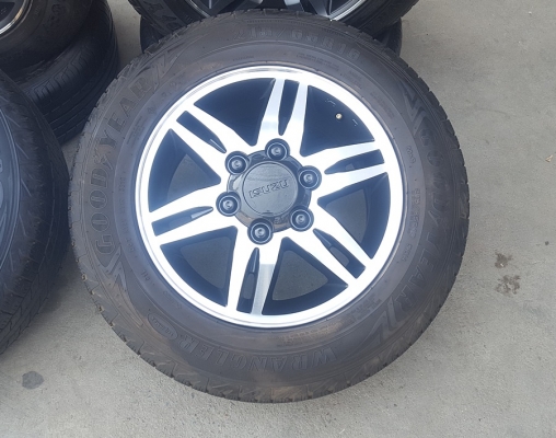 ขายล้อISUZU Hi ขอบ16 ยาง215/65/16 ปี16  4 ล้อ