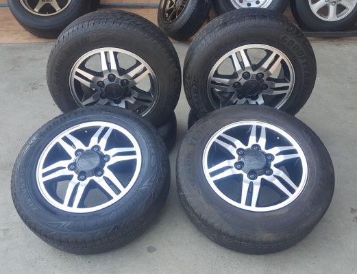 ขายล้อISUZU Hi ขอบ16 ยาง215/65/16 ปี16  4 ล้อ