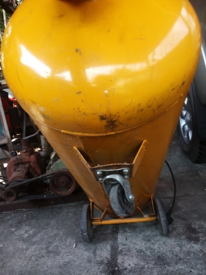 ปั๊มลม ความจุขนาด 150 ลิตร